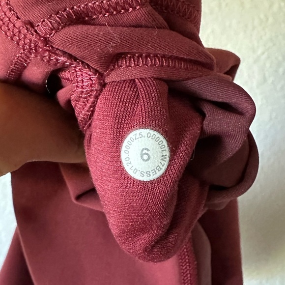 Lululemon Wunder Train High-Rise Short 6" Color Chianti Size 6 - Picture 6 of 7